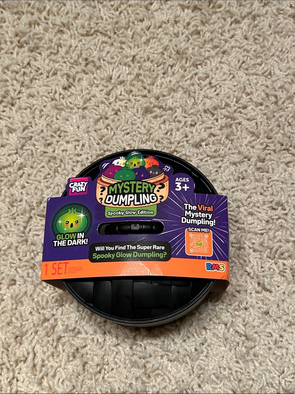 Mystery Dumpling Spooky Glow Edition - Glow-in-the-Dark Kids Toy